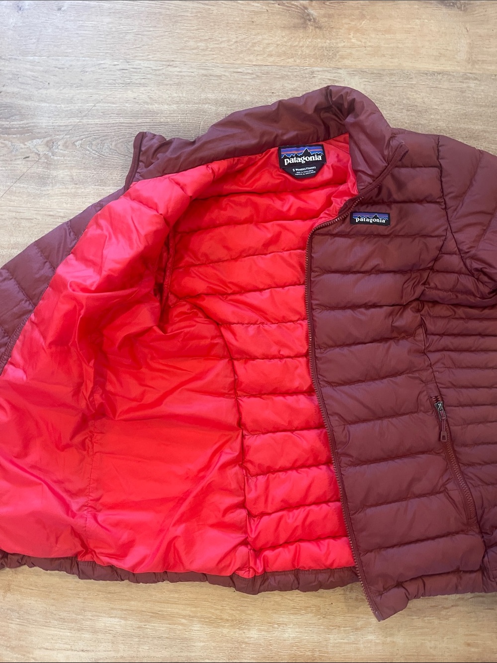 Patagonia Women’s Nano Puff Jacket - Picture 4 of 6
